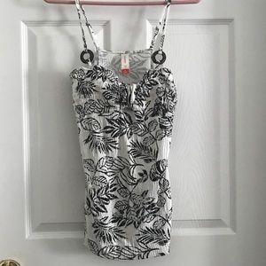 Hawaiian Tank by No Boundaries F1